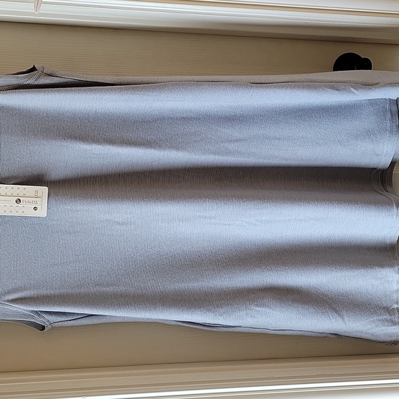 Sleeveless Gray V-Neck Dress With Pockets NWT - Picture 6 of 16